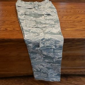 Men's ABU Trousers, NWOT, Size 34S